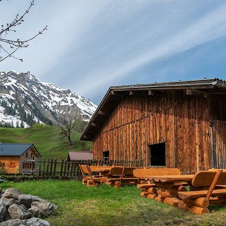 Bergwelt-M - Scheunencamping Schröcken Exteriör bild